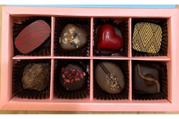 デジレーのチョコ8個入りの中身の写真のアップ